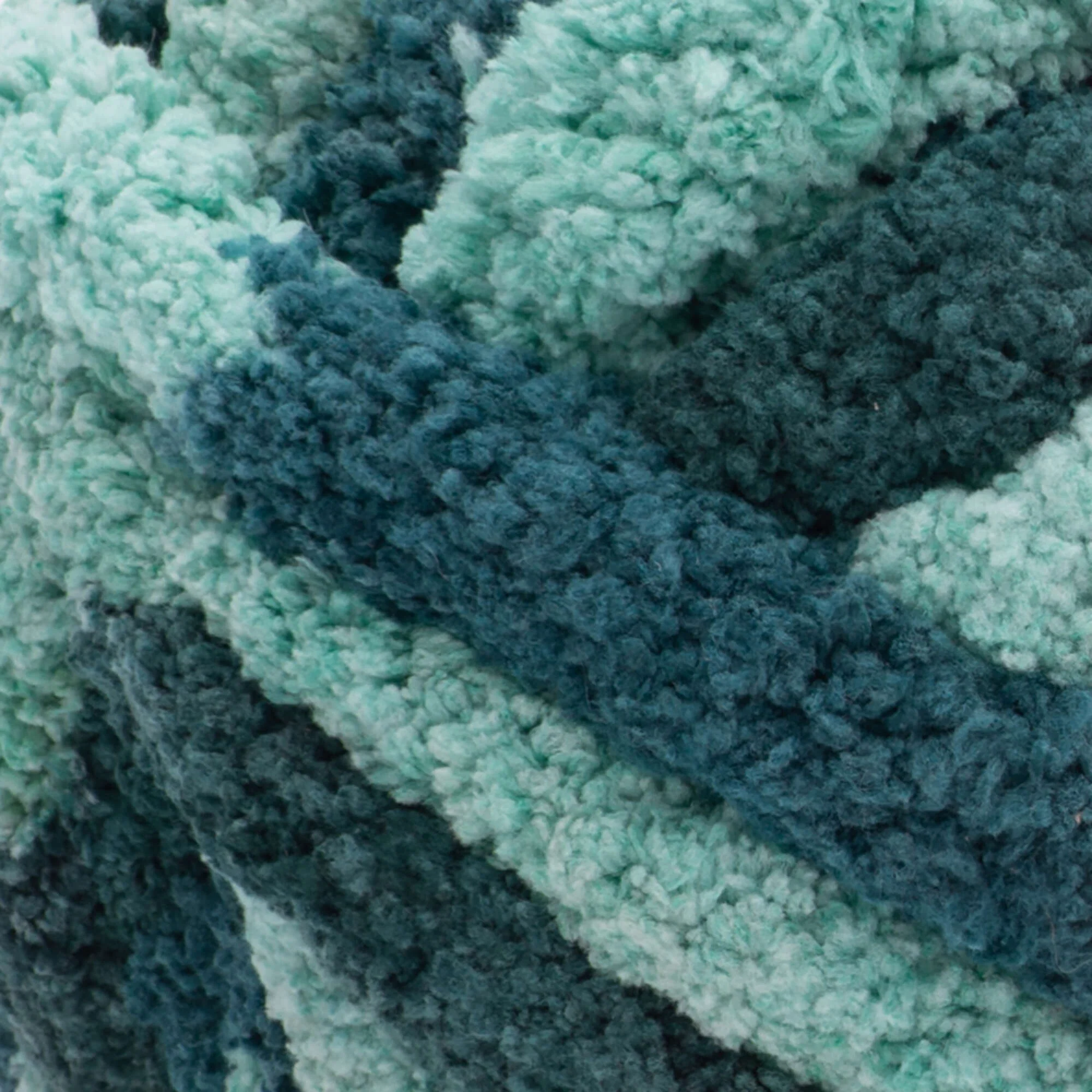 Bernat Blanket Big Yarn (300g/10.5oz) - Retailer Exclusive - Image 22