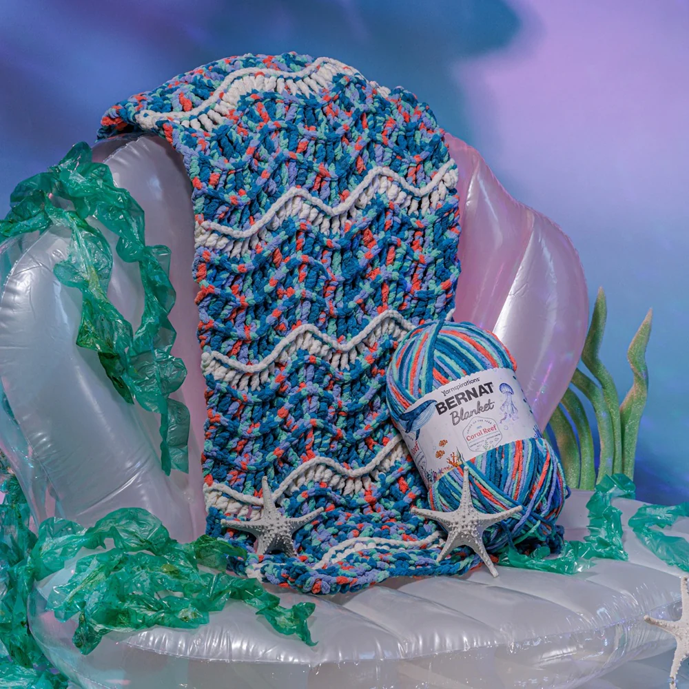 Bernat Blanket Color of the Year Yarn (1000g/35.3oz) - Image 4