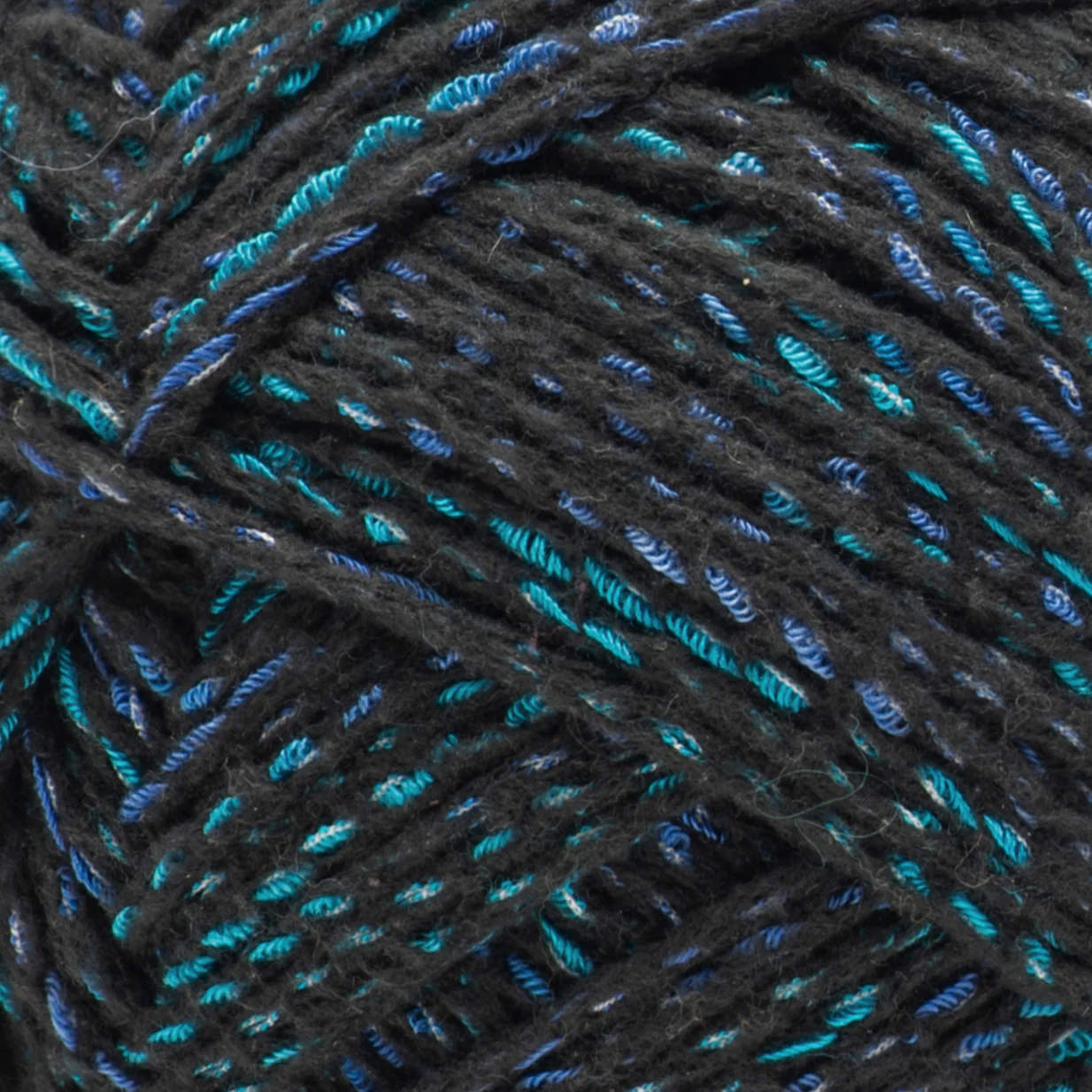 Bernat Lattice Yarn (220g/7.8oz) - Image 8